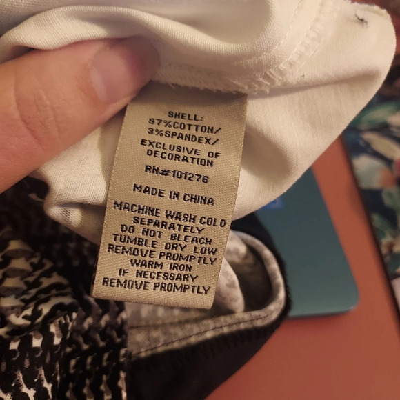 eci New York Black and White Printed Pencil Skirt in Size 14 - Picture 10 of 10